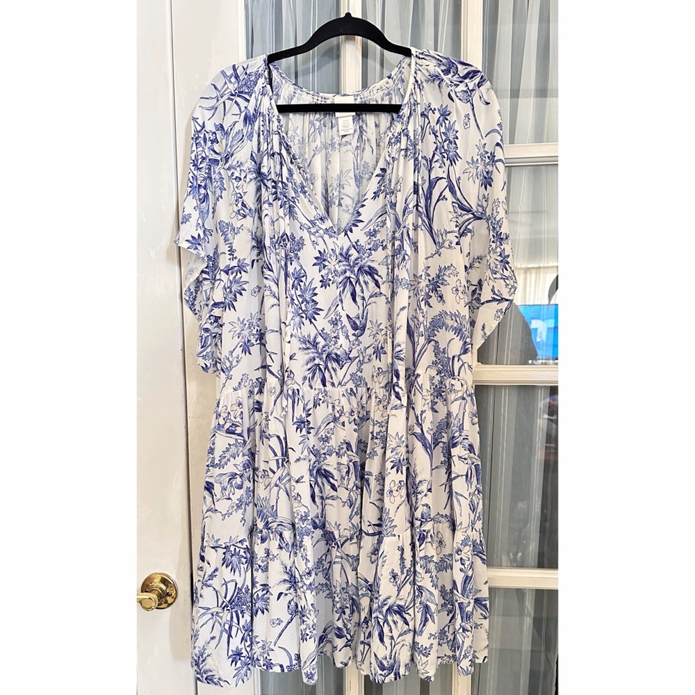 H&M Blue and White Floral Dress
